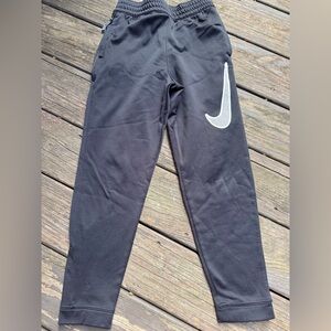Nike dry fit, boys size medium black pants